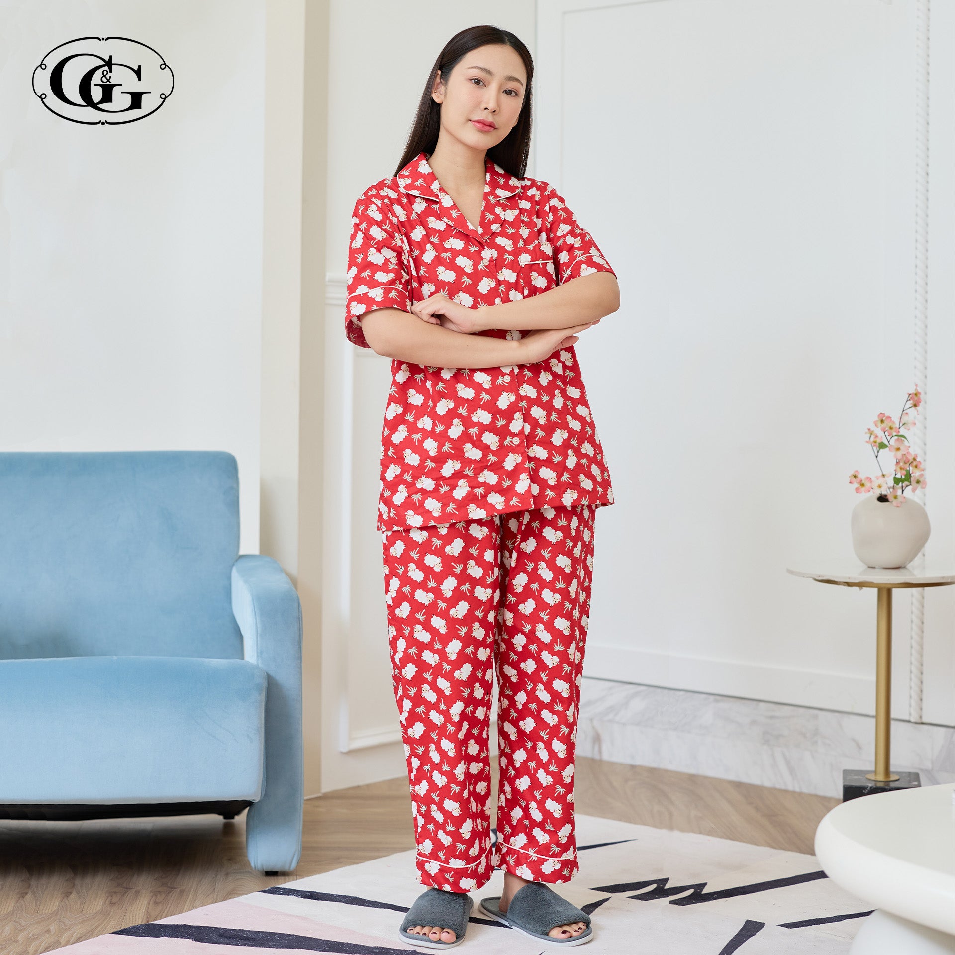 G&G - ชุดนอน เสื้อแขนสั้นคอปก กางเกงขายาว ผ้าคอตตอน ลายแกะน้อย EN4C010